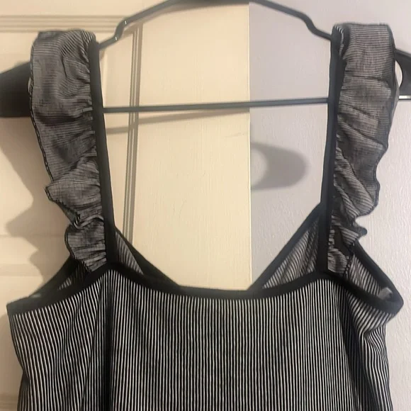 Black and white striped midi dress - Picture 3 of 3